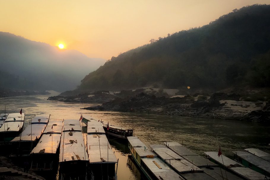 Slow Boats Sur Le Mekong